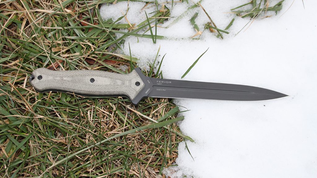 Stiletto Knife, Stilleto Dagger, Steel Will Fervor 1201, snow