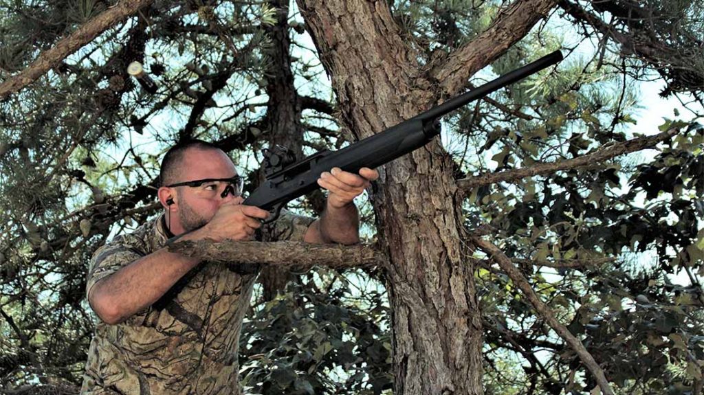 Mossberg 930 Slugster shotgun, deer hunting